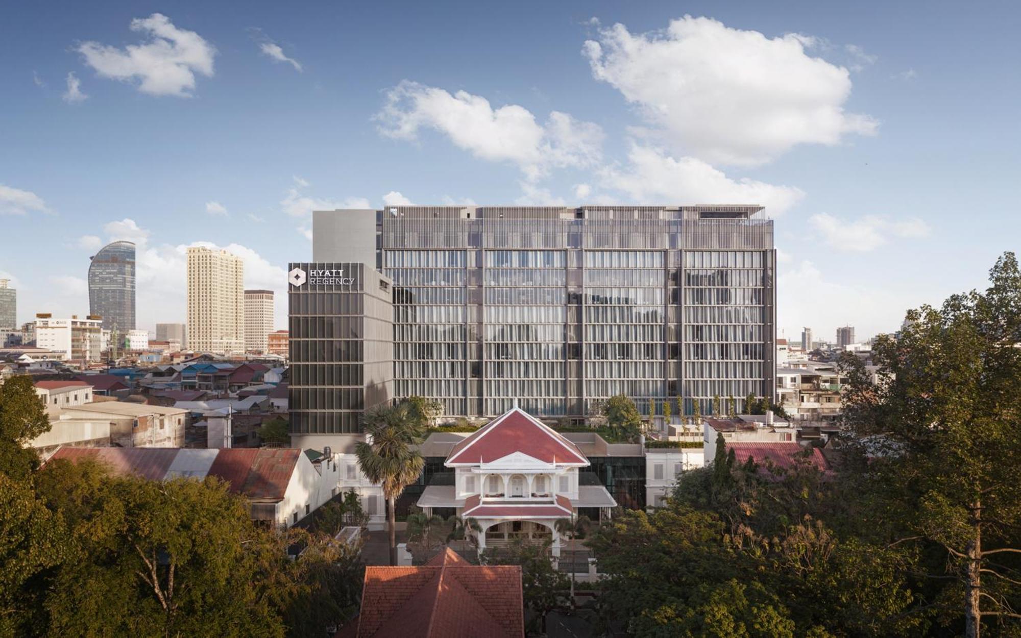 Hyatt Regency Phnom Penh Hotel Buitenkant foto